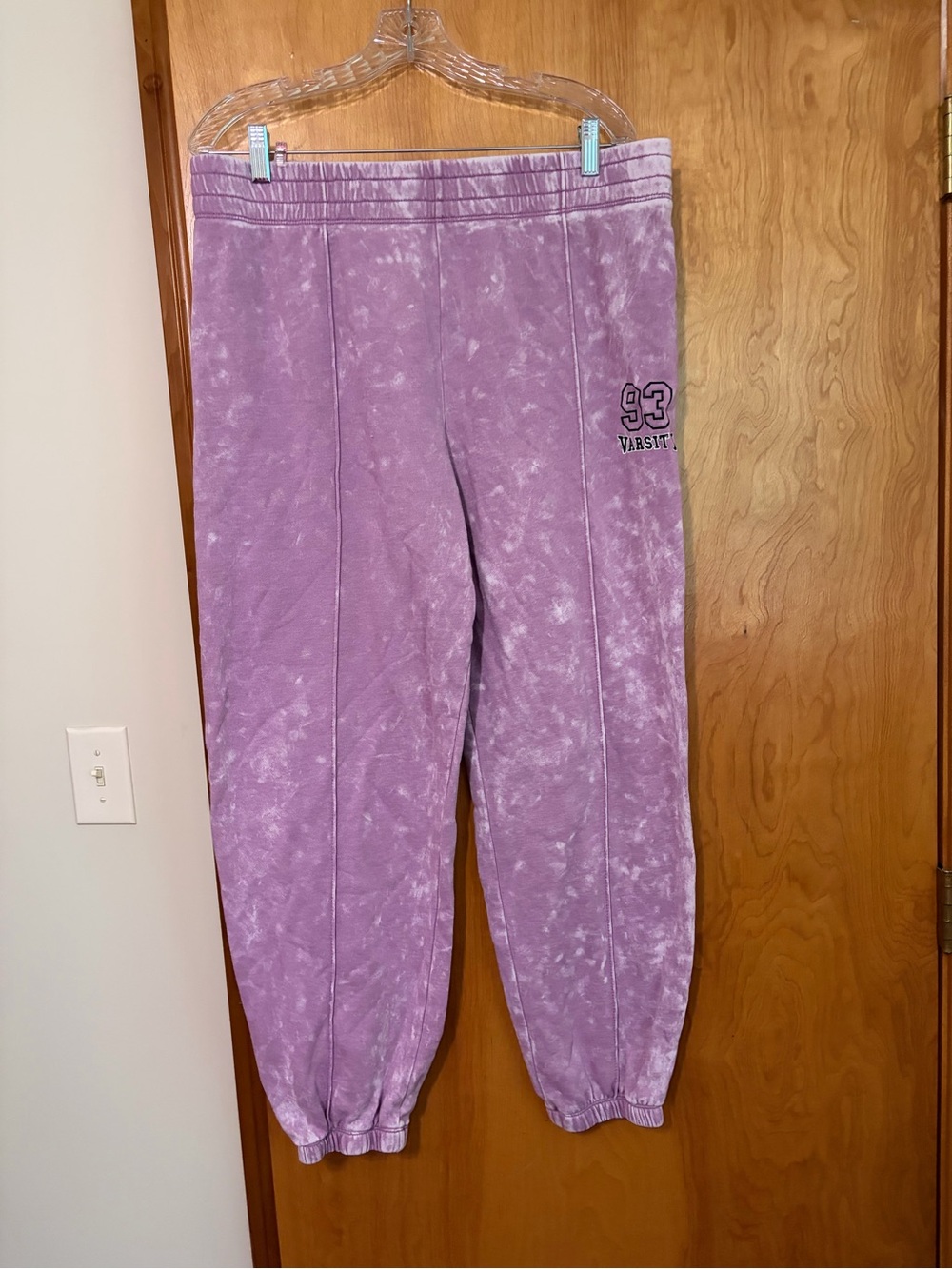 No Boundaries purple junior joggers, Size XL